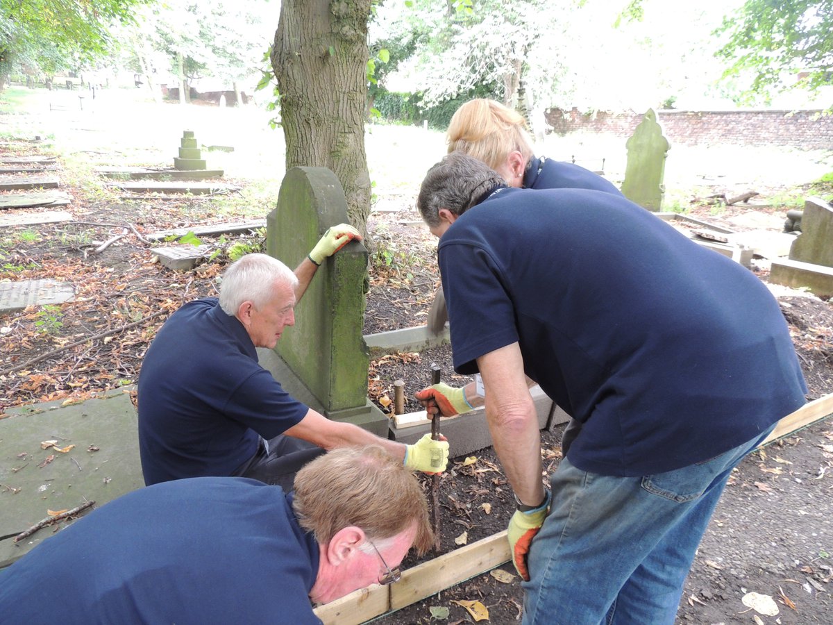 FriendsofFOPCC's tweet image. FOPCC have been busy lining the other half of the Cross Walk Path in the churchyard, so that we can lay chippings down next week.  Very hard and difficult work with only a few volunteers this week, but we succeeded, and managed to tidy a few graves as well.  Well done guys!