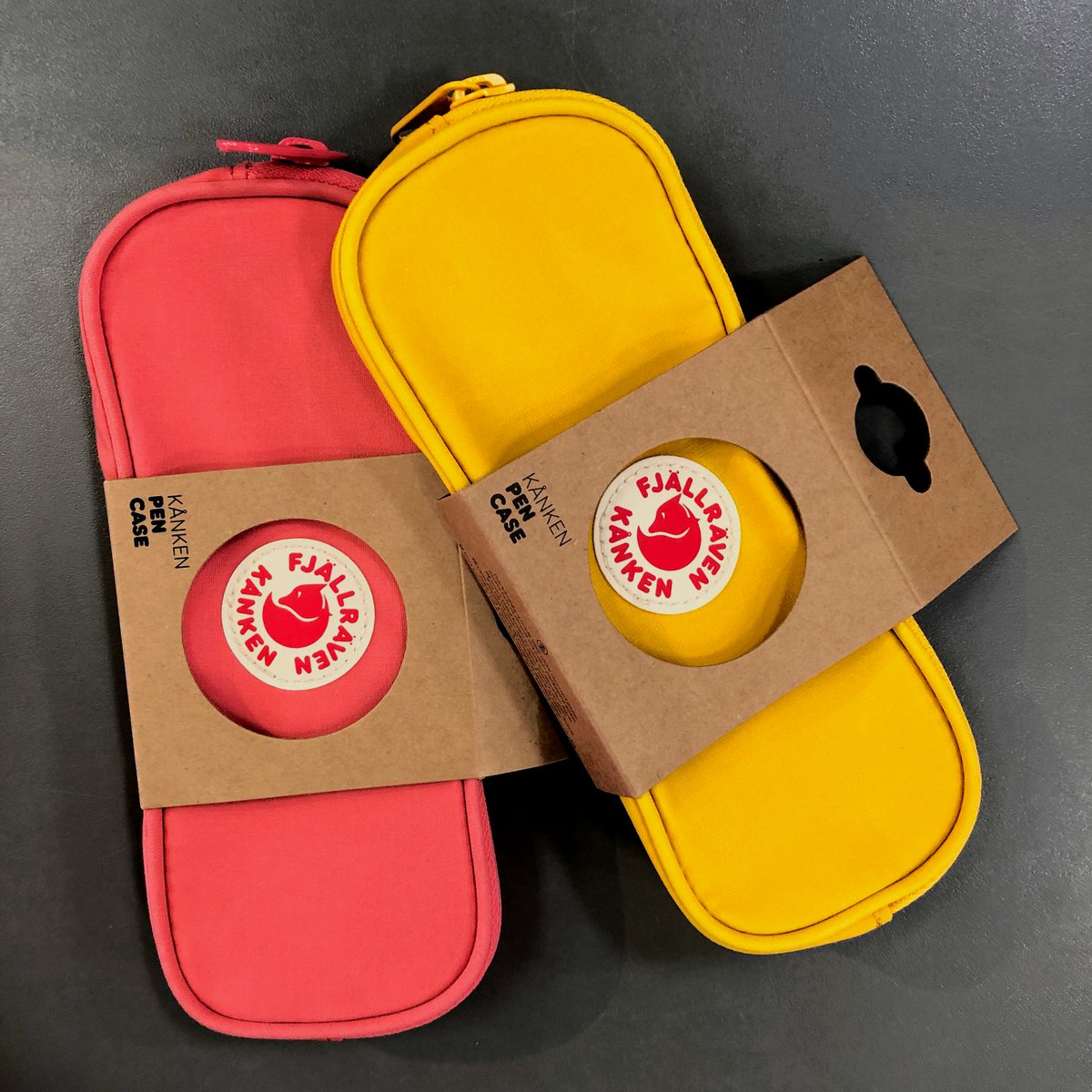 WholeEarthProv's tweet photo. These new FjΓ€llrΓ€ven pencil cases are so perfect and satisfying π€€
.
.
.
#MyWholeEarth #WholeEarth #WholeEarthProvision #WEPCo #Fjallraven #BacktoSchool #BTS #PencilCase #SchoolinStyle #Kids https://t.co/ZFrVmOKAFS