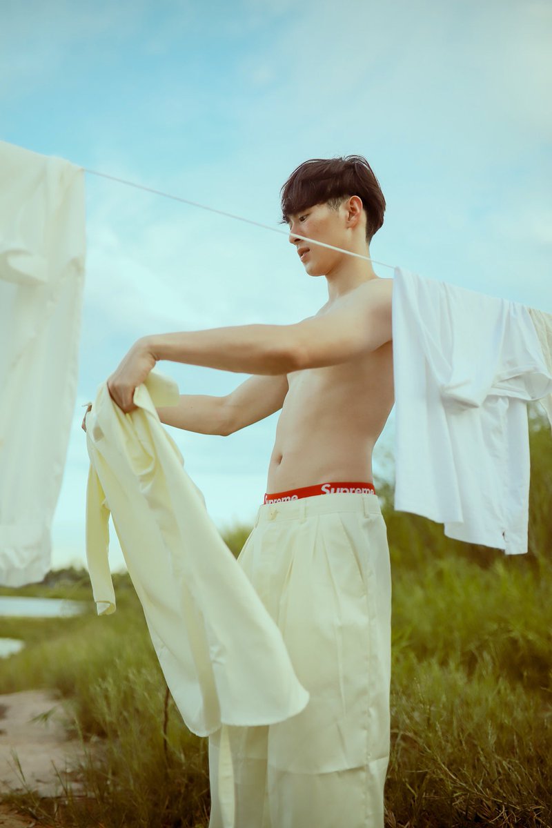 dearboythailand's tweet photo. น้องตูนเราหวงเธอนะ จะมาถอก เอ้ยย ถอดแบบนี้ไม่ได้ เขินนนงื้ออออ💦💦 #dearboythailand Thx pic https://t.co/RPxEMXmnoU
