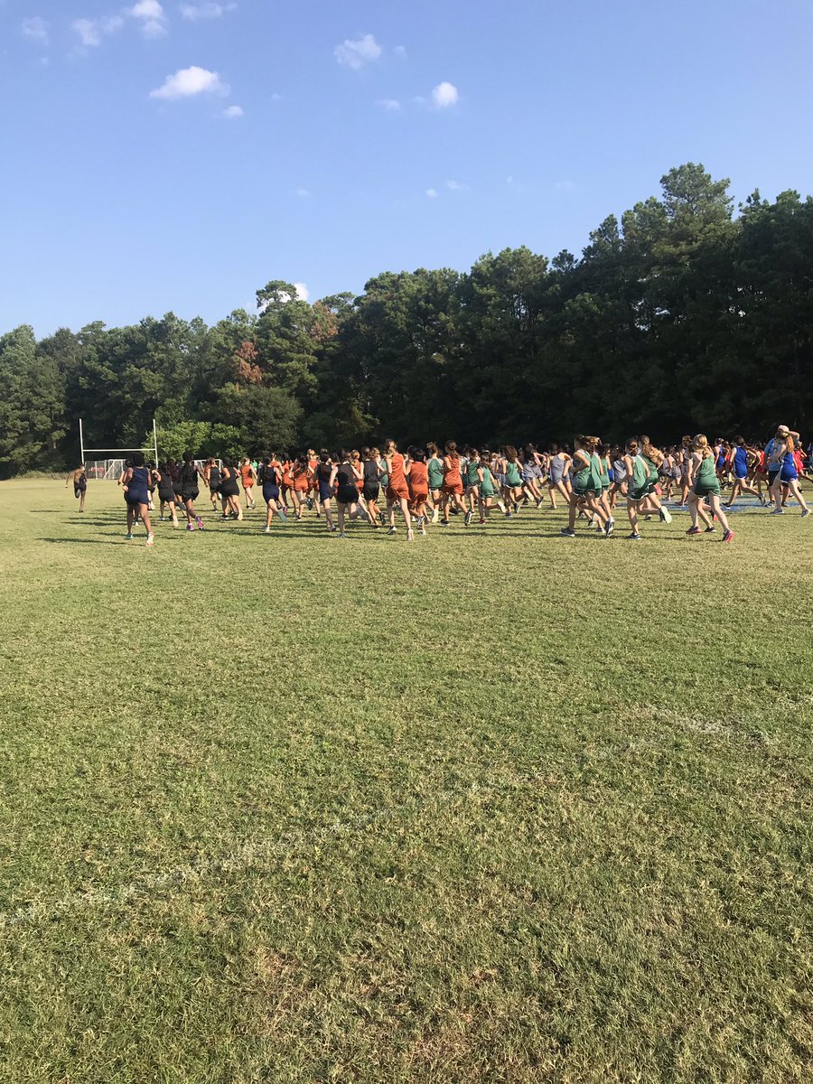 SMS_XC's tweet photo. Our Bearcats had another successful cross country meet. They ran with PURPOSE and did their very best. Thank you @HumbleISD_KHS for hosting an amazing XC meet. @HumbleISD_SMS @RSMSAthletics @RSMSGIRLSATH #runningwithPURPOSE #thesmsway #gobearcats https://t.co/dLxxVUHJSc