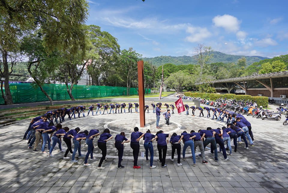 modnoii's tweet photo. รับน้องขึ้นดอย ๖๒ #20ปีเกียร์รุกบุกคืนถิ่น #GEAR30 #วิศวะมช #ทีมมช 💜💜💜 https://t.co/hNb2pHnW6s