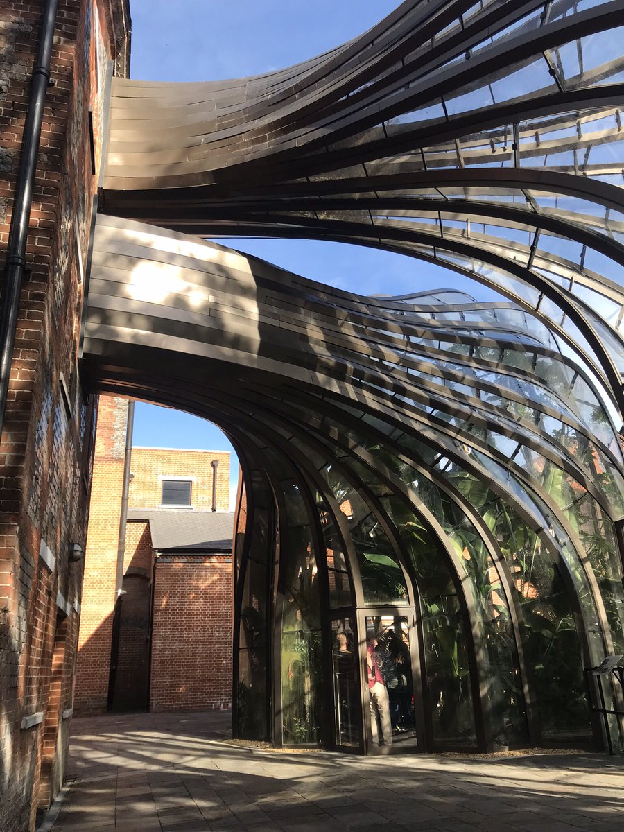 louisearcher3's tweet image. Amazing architecture at the Bombay sapphire distillery BREAAM excellent as well #bombaydistillery