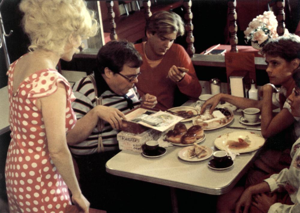 Madeline Kahn, David Marshall Grant, Sarah Holcomb, and Timothy Jenkins in Happy Birthday, Gemini (1980) 