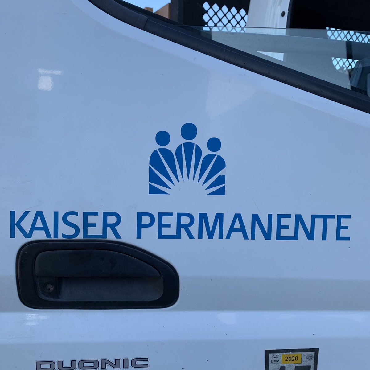 HFHRiverside's tweet photo. This morning the crew from Kaiser Permanente National Facility Services is completing a very special Habitat for Humanity Riverside “A Brush With Kindness” project. They are here at Rancho Caballero Mobile Home Park working on not 1, but 3 homes! @KPRiverside

#ABWK #KPTogether https://t.co/ZW9mSgKk5q