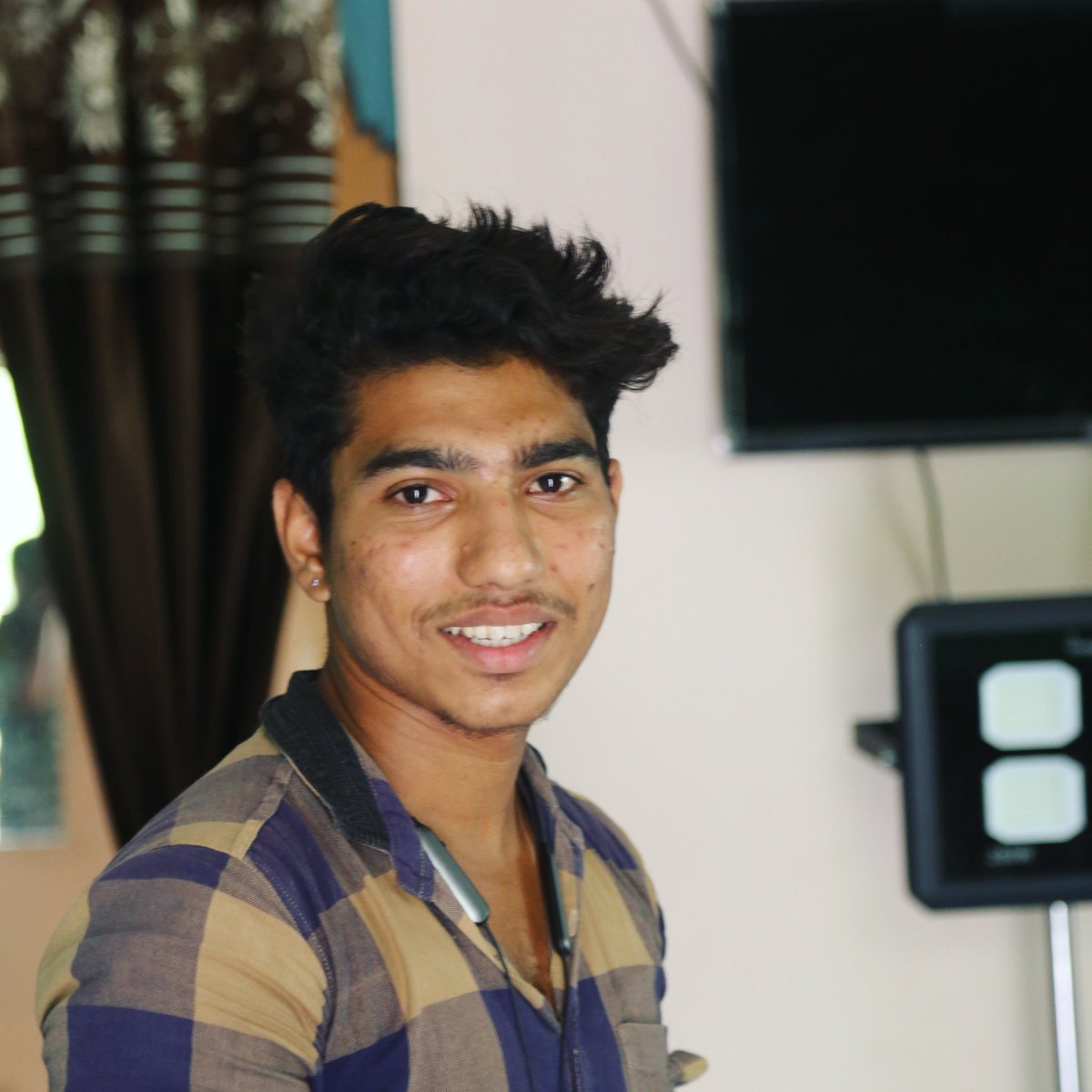 Editor_viki's tweet photo. #tirumala #tirupathi #canonlover📷 #Goodline #life #attitudepassion #attitudepasanga #attitude #varam #gethu #style #fasion #passion #தமிழ்வாழ்க #Smile #gamer https://t.co/e6LM5cosNt