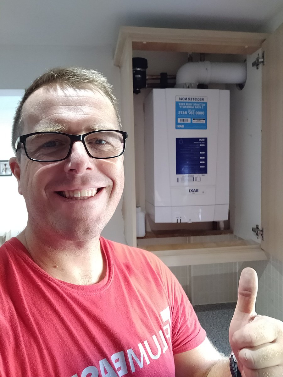 Interesting day today.
Fitted this 412 heat Only boiler complete WITH Adey filter. Only to find out I fit a baxi 800 combi to in their sister house yesterday. 😂
#anotherhappycustomer
#lovingbaxi
@baxi
@ADEY_Pro
Supplied by
@Plumbasestaust