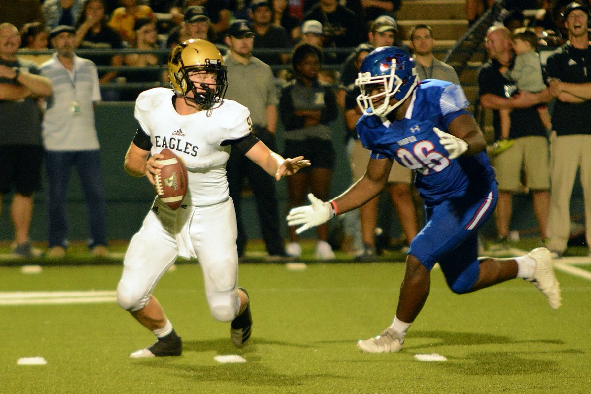 DPYoungblood's tweet image. Check out our full 54-image gallery from the 59th Crosstown Showdown by clicking on the link below.
#BigCountryPreps #CrosstownShowdown #AbileneHighEagles #CooperCougars

bigcountrypreps.com/2019/09/14/pho…