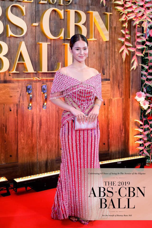 starmagicphils's tweet photo. Barbie Imperial
#ABSCBNBall2019 
#StarMagicXBantayBata
--
The ABS-CBN Ball is dedicated to support Bantay Bata
163’s Education Program. For more updates, visit
https://t.co/zRynPLmneX https://t.co/SDSgEfNBUA