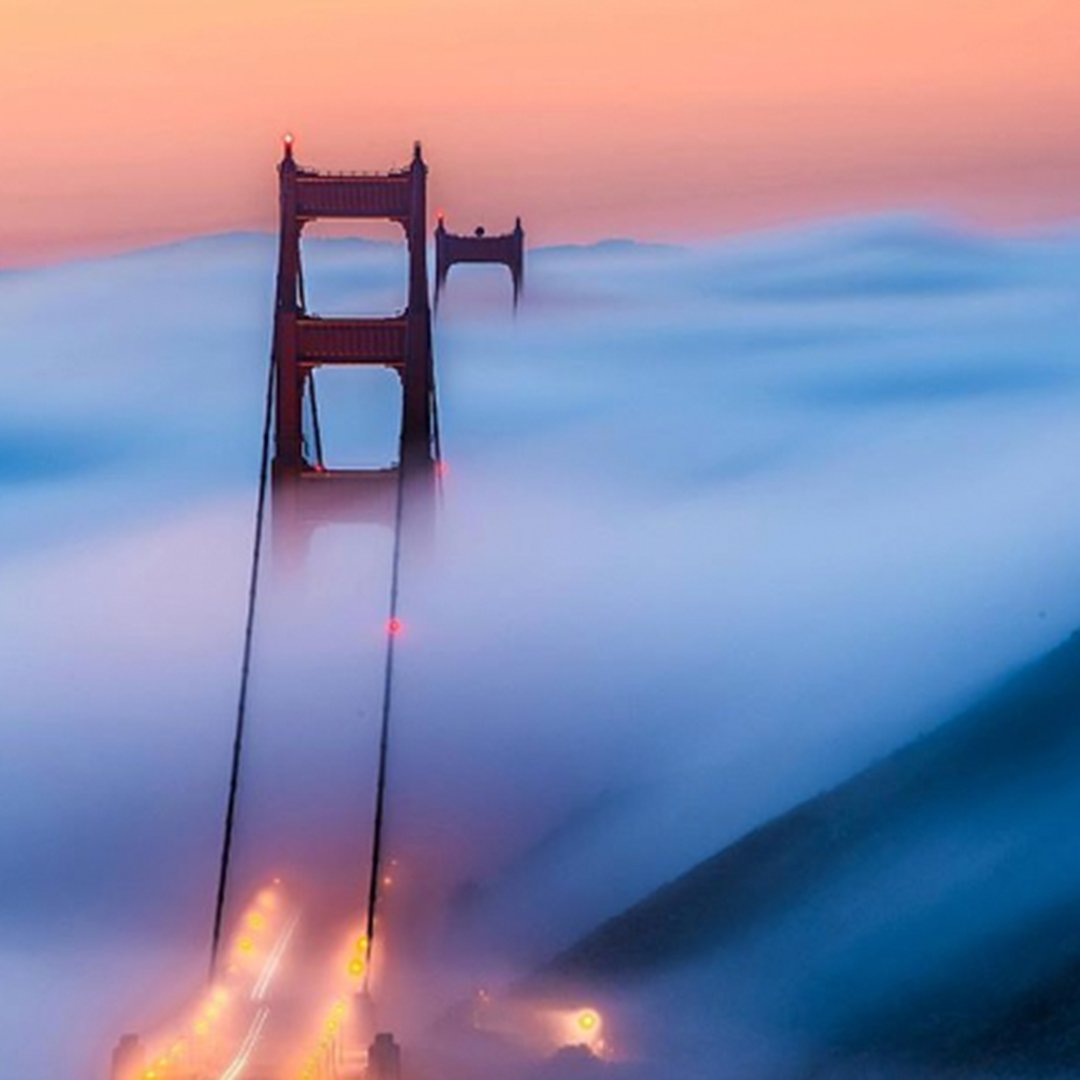 myrocksbox's tweet image. San Francisco at sunset + @karlthefog = the perfect color palette. 🎨 Where have you seen the best sunset? Drop the city in the comments below!

Via @san_francisco_live