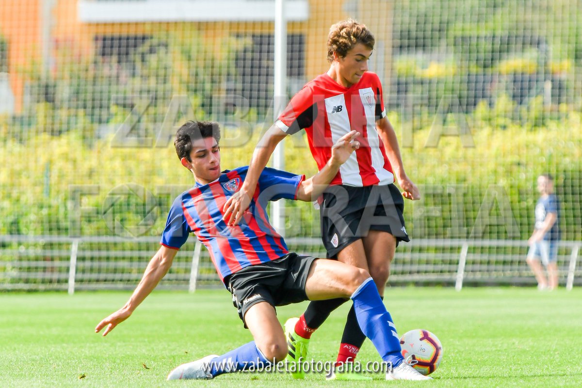 unaizabaleta's tweet photo. Victoria para el @AthleticClub Juvenil en su primer encuentro disputado en Lezama. Se han impuesti 3-0 al @SDLEIOAoficial en el segundi encuentro de liga https://t.co/EmSldJtJSh