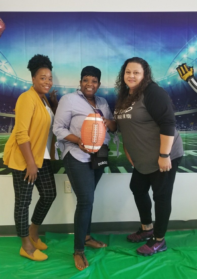 posnivy85's tweet photo. Game on DDI Saturday training was awesome! #AlcottAllIn #PrincipalRainey https://t.co/iFa0LhvK44