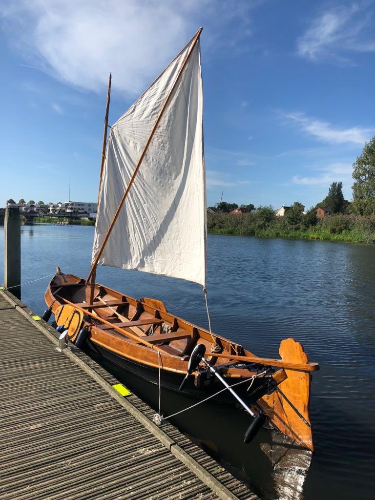 wsvHardenberg's tweet photo. Wat een heerlijke dag was het vandaag en wat hebben we genoten op het heldere water van de #vecht in #hardenberg tijdens de #openmonumentendag i.s.m. #historischevereniginghardenberg @Vechtstromen #zeilen #punterzeilen #zomp #sloepvaren https://t.co/yik0fUtScS