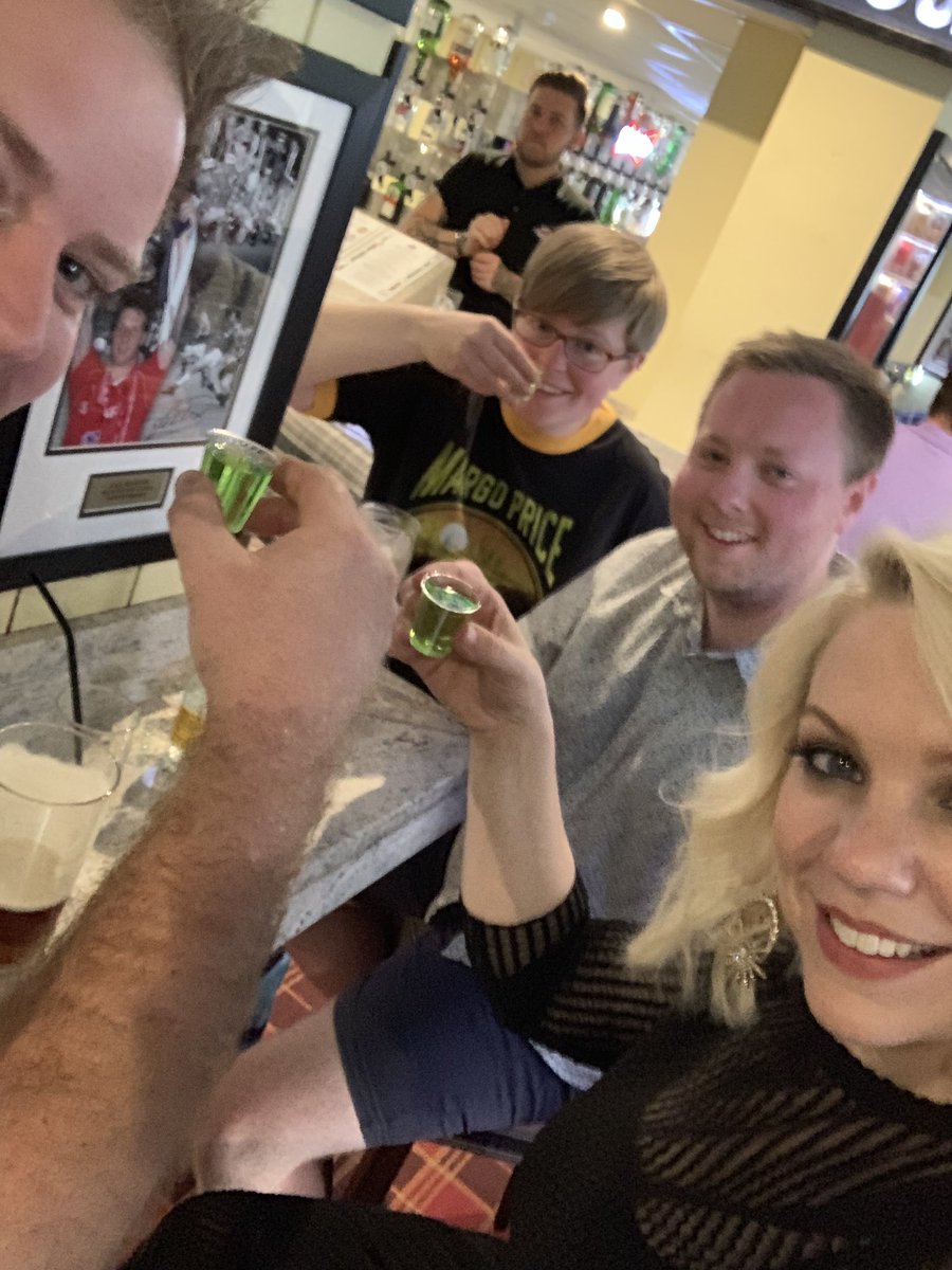 SC & The LongShadows tweet media