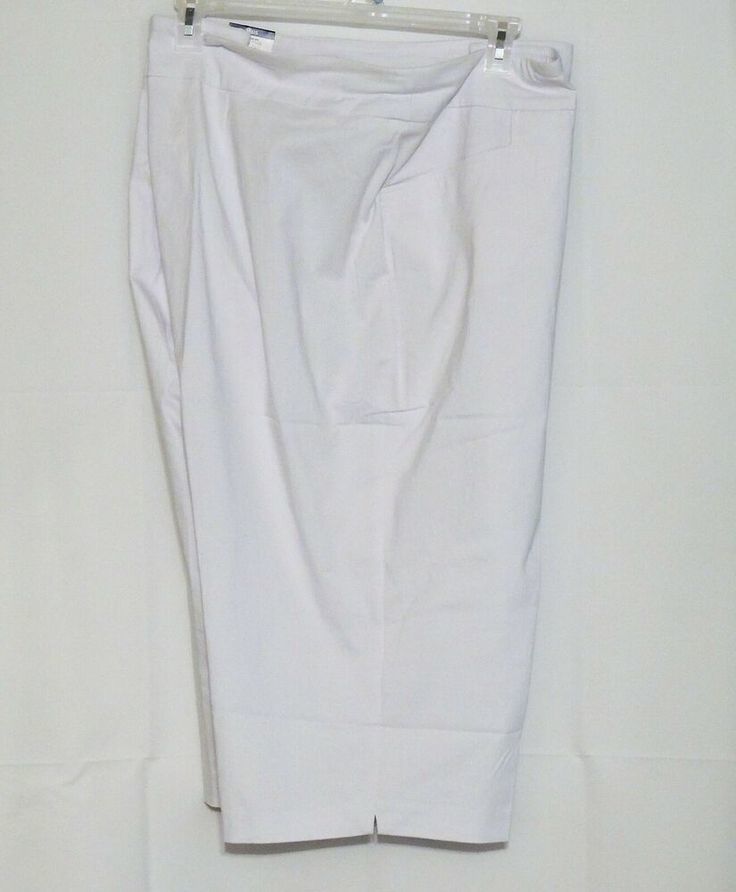 gingerstreasure's tweet image. Just Pinned to Plus Sizes For Women!: Terra and Sky White Capri Plus Size 4X  new Cropped Pants #TerraSky #CaprisCropped #Work ift.tt/2LQ1vPb