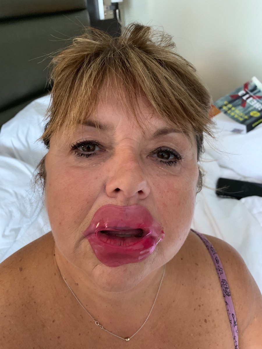 LiseDion's tweet photo. Journée beauté!!!! Hiiiiii! Pas sûr!!!!! https://t.co/76AJe5mzUW