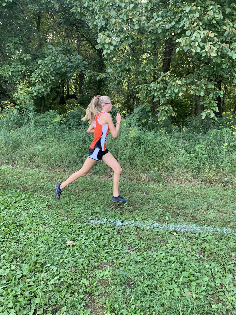 CoachDeke's tweet photo. @ahsgirls_xc @AHSRedskins_AD More progress today in Milford! Lots of PRโs & seasonโs bests!! Shout out to Emma for 4th overall in 19:28...moving up near the top of our honor roll! And our #1runner on that honor roll was there today! So great to have our alums there to support โค๏ธ https://t.co/If4SH2SUDG