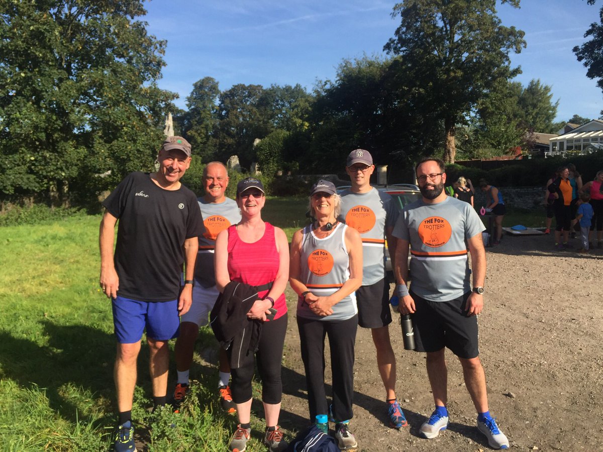 foxtrotters1066's tweet photo. Today’s group of #FoxTrotters from @thefoxreturns @thetfordparkrun well done to our gazelles on new #PBs  #C25k #photobomb from @100marathons 👏👏great event once again, well done to new run directors #teamstanton @KateVMStanton #community at its best. #parkrun #Thetford 🏃‍♀️🏃‍♂️🦊 https://t.co/b0ogg4fEAT