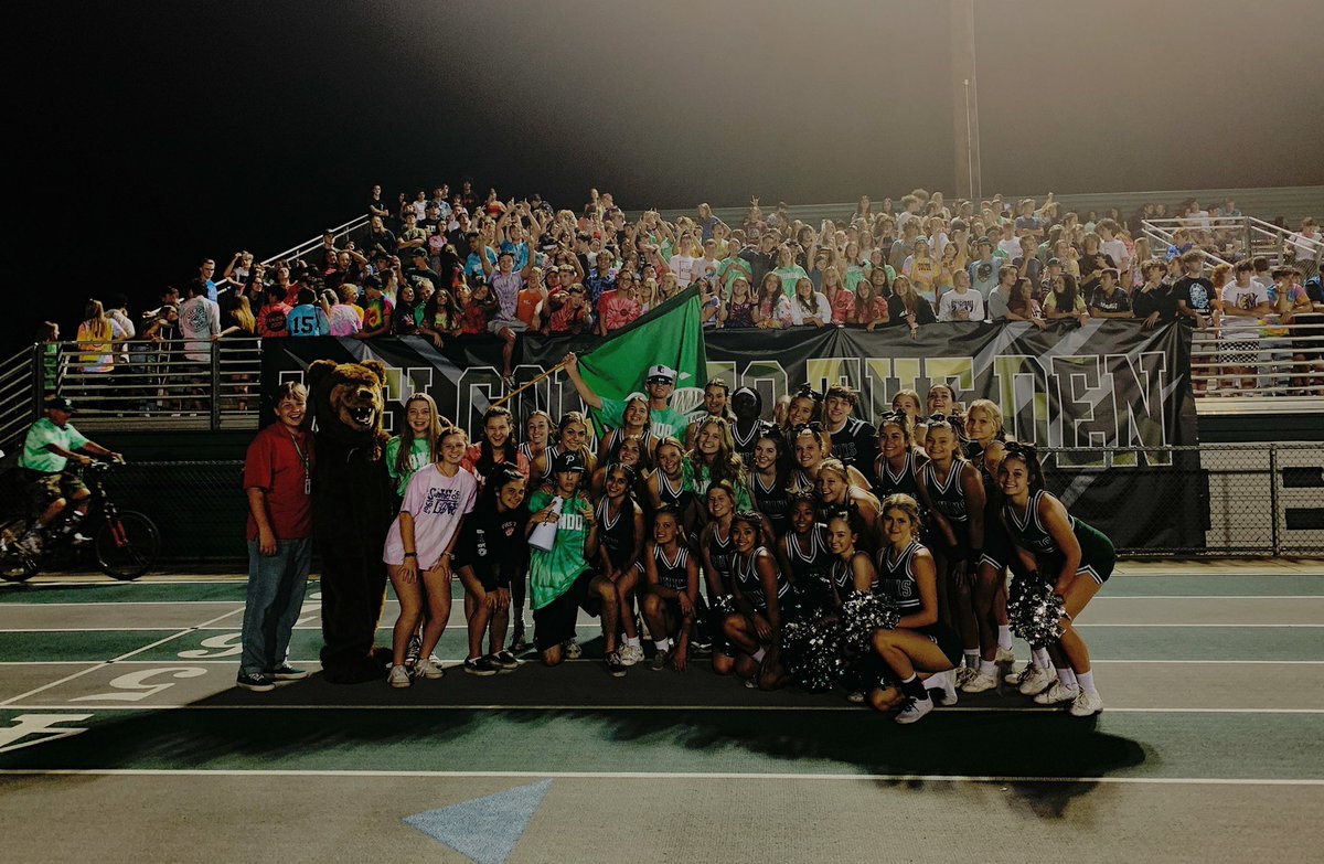 Pondo Praise tweet media