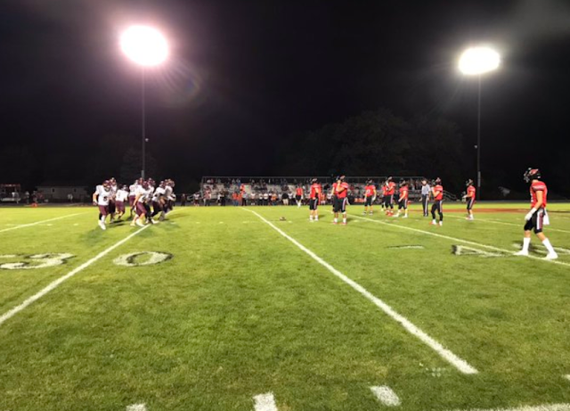 1MetamoraHerald's tweet photo. Redbirds roll against East Peoria https://t.co/Oe1tPakC84 https://t.co/KQCtaR0FXS