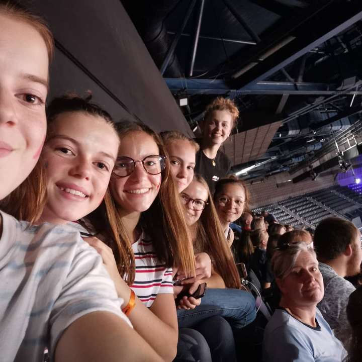 LouRomane56's tweet photo. #GYMNASTICSPARIS #GymnasticsParis  #ffgymnastique https://t.co/wNRIR4aTpW