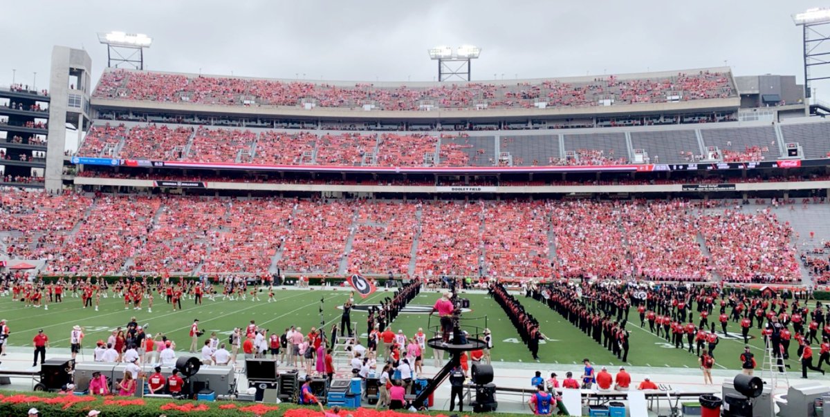 jeff_serra's tweet photo. Enjoying a Saturday in Athens #ARSTvsUGA https://t.co/j8Bz9IJhHq