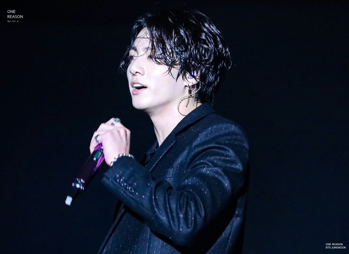 ONE_REASON_JK's tweet photo. 190811 LDF

🔗
#정국 #JK @BTS_twt  #Jungkook #BTS https://t.co/4Ajk5r3Sxk