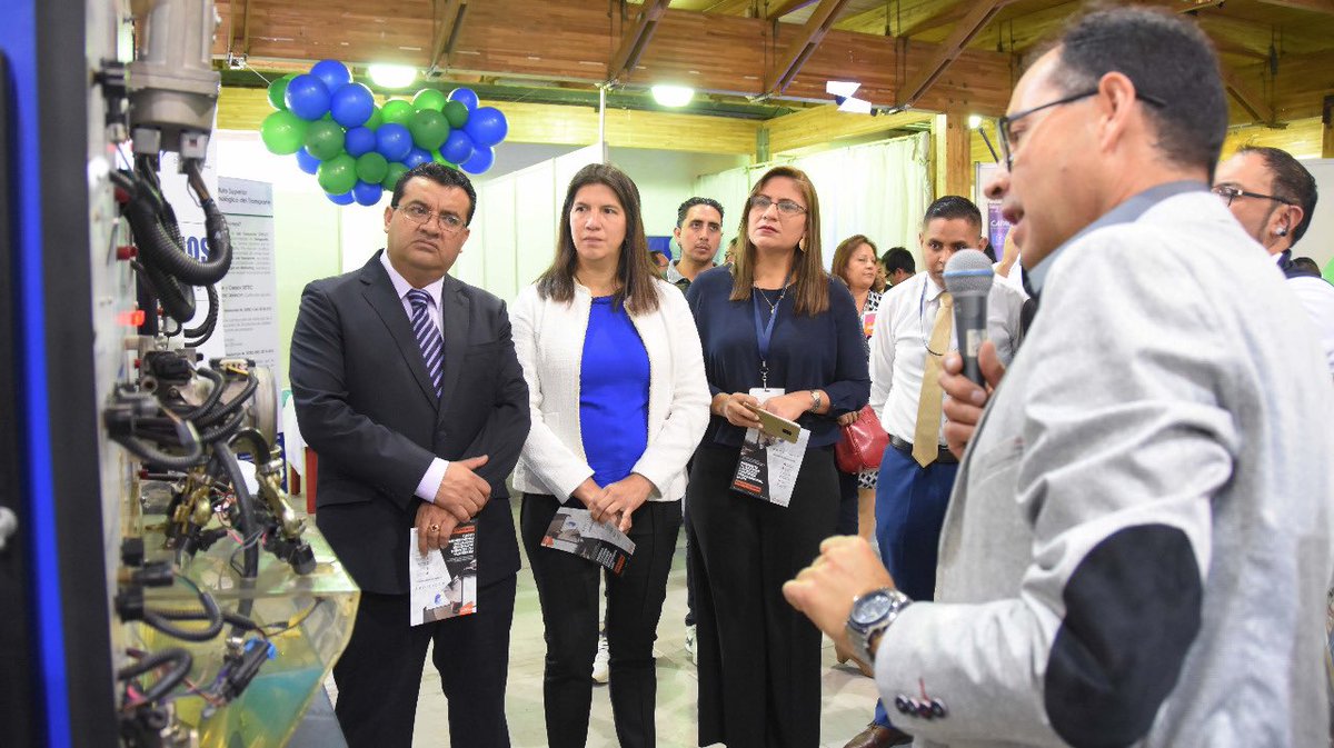 secap_ec's tweet photo. En el marco de la #FeriaSetec2019, @secap_ec, @setec_ec y @SNAI_Ec suscriben un convenio interinstitucional en referencia a los procesos de capacitación y certificación que beneficiarán a los Agentes de Seguridad Penitenciaria. #MiExperienciaSecap https://t.co/odAEO7lUnu