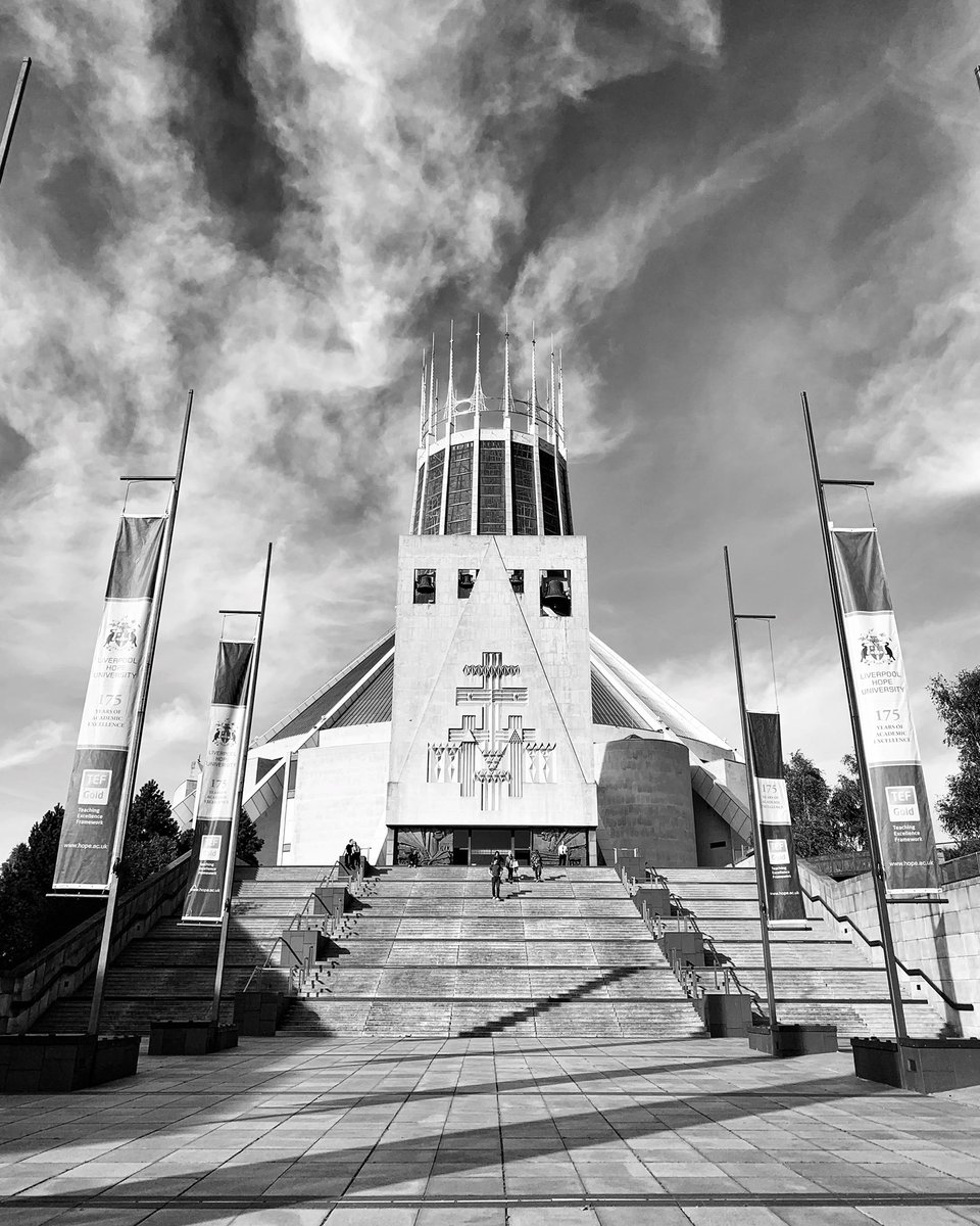 Metropolitan Cathedral
.
#cathedral #metropolitancathedral #sky #building #brick #bricks #architecture #photo #photographer #liverpool #sunny #saturday #sunshine #bright #blackandwhite #bandw #pavement #steps #stairs #outdoor #clouds #shadows #angles #crisscross #lines #afternoon