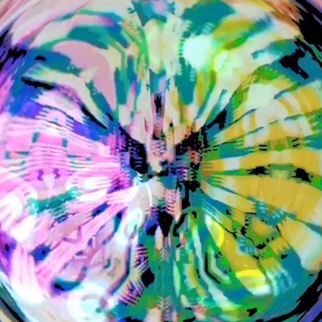 ParadoxMotel's tweet photo. #psychedelicart #trippy #psyart #glitchart #VJloops #surrealism #dmtart #OddlySatisfying #visionary #xuxoe #OpArt #Visuals #mgcollective #fa_hypnotic #visionaryart #hypnotic #awesome_surreal #Fractal #surrealismartcommunity #surreal42 #benderacid #trip #… https://t.co/0CA2pG9p8f https://t.co/0a7xvrSmj2