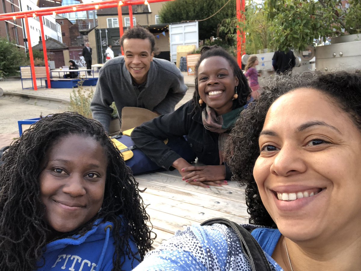 LadiesofMBlue's tweet photo. Tonight #slateweekender showcase @LadiesofMBlue @ChanjeKunda @HeritageWalker @desreereynolds … @eclipsetcl @site_gallery #Sheffield https://t.co/sqRpv0hIFF