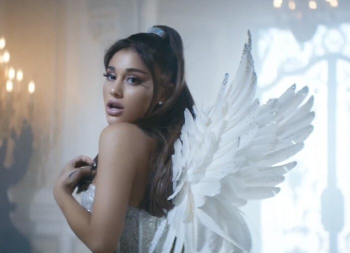 gngIoved's tweet photo. fairy princess🧚‍♀️ https://t.co/acF6iTdClS