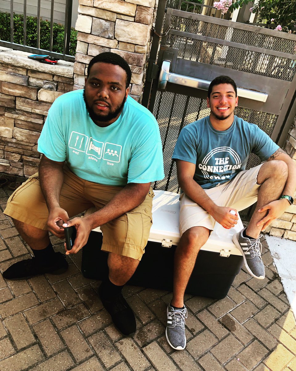 VilleConnection's tweet photo. The weekend is a time to hang out with friends! Let The Connection be your hang out spot this year!👍🏼
•
•
•
•
#LoveWhereYouLive #TheConnectionSHSU #SHSU #LiveStudyConnect #LiveTheConnection https://t.co/S4isYMXVtp