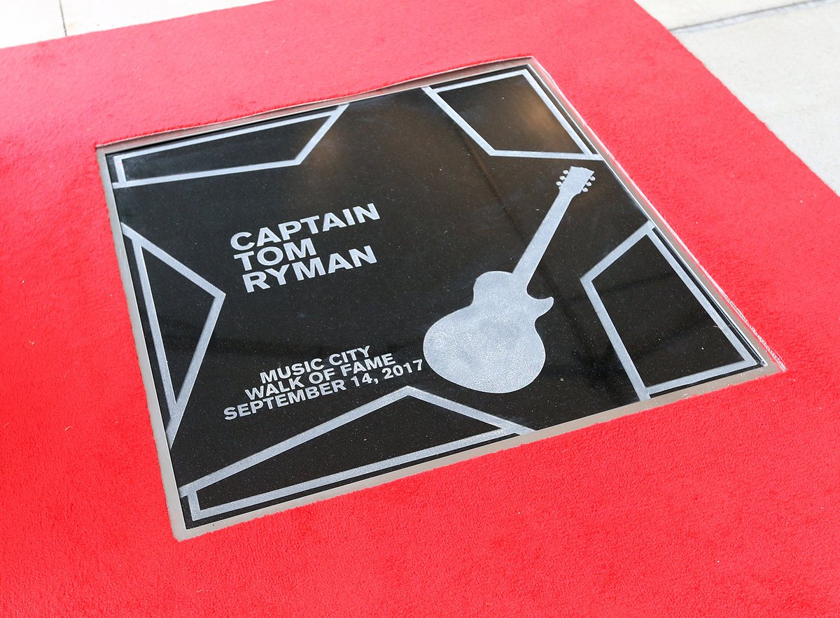 visitmusiccity's tweet photo. On this day 2 years ago, @littlebigtown along with Tom Ryman &amp; Lula C. Naff received a star on the #MusicCityWalkofFame. ⭐ Be sure to check out it out on your next trip to Nashville. 
See more: https://t.co/tWmkkv3ok7 https://t.co/0P6fXYCNJR