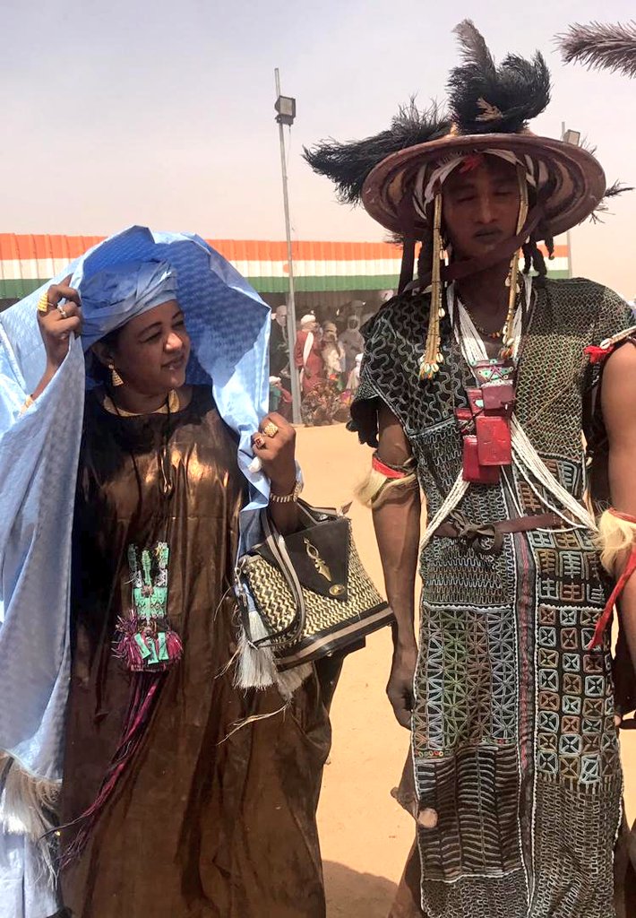 ZamanyAccessory's tweet photo. #CureSalee
Une Tata ambassadrice nous fait honneur ! 🙏 Zamany magnifiquement representé à ce grand RDV traditionnel qui illustre toute notre notre richesse culturelle !  #NigermonbeauPays
Merci Énormement à notre belle tata splendide dans cette tenue !😍 https://t.co/7udmWfVtrQ