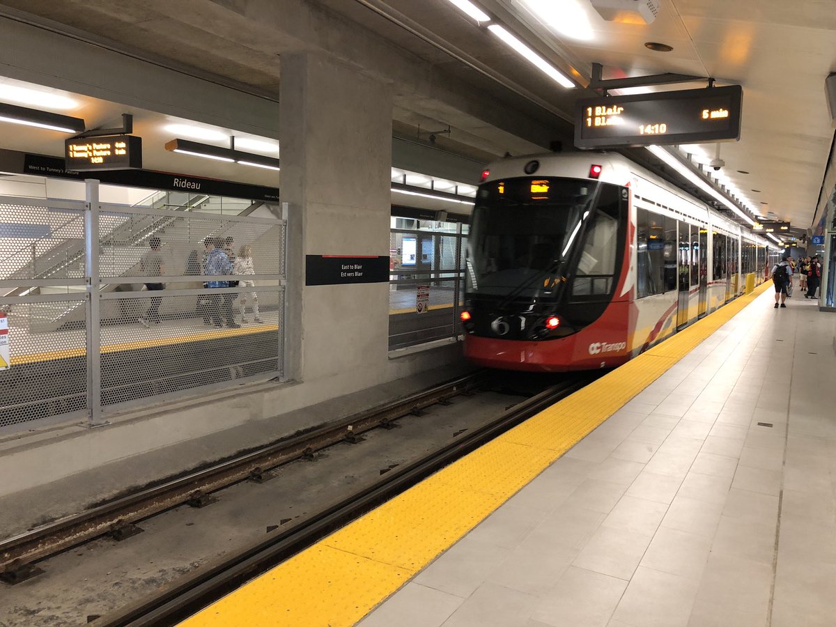 RailFansCanada's tweet photo. Is this really Ottawa? That a change. It’s amazing!!! #ottlrt #ottlrtlaunch https://t.co/NRk3ik1EeM