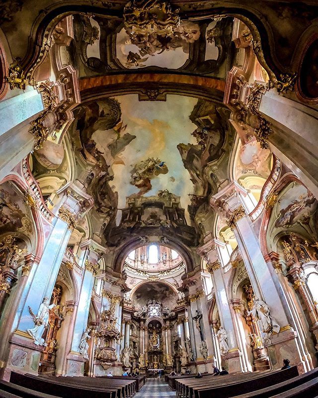 SmartWayRound's tweet photo. “My Pragers understand me!” - Wolfgang Amadeus Mozart.
.
The amazing baroque interior of St Nicholas Church In Mala Strana In Prague. Shortly after his death a memorial was held here and 4000 people crammed into this relatively small church!
.
.
#simplyt… https://t.co/u3AGGcLdUq https://t.co/12eEZFWPAz