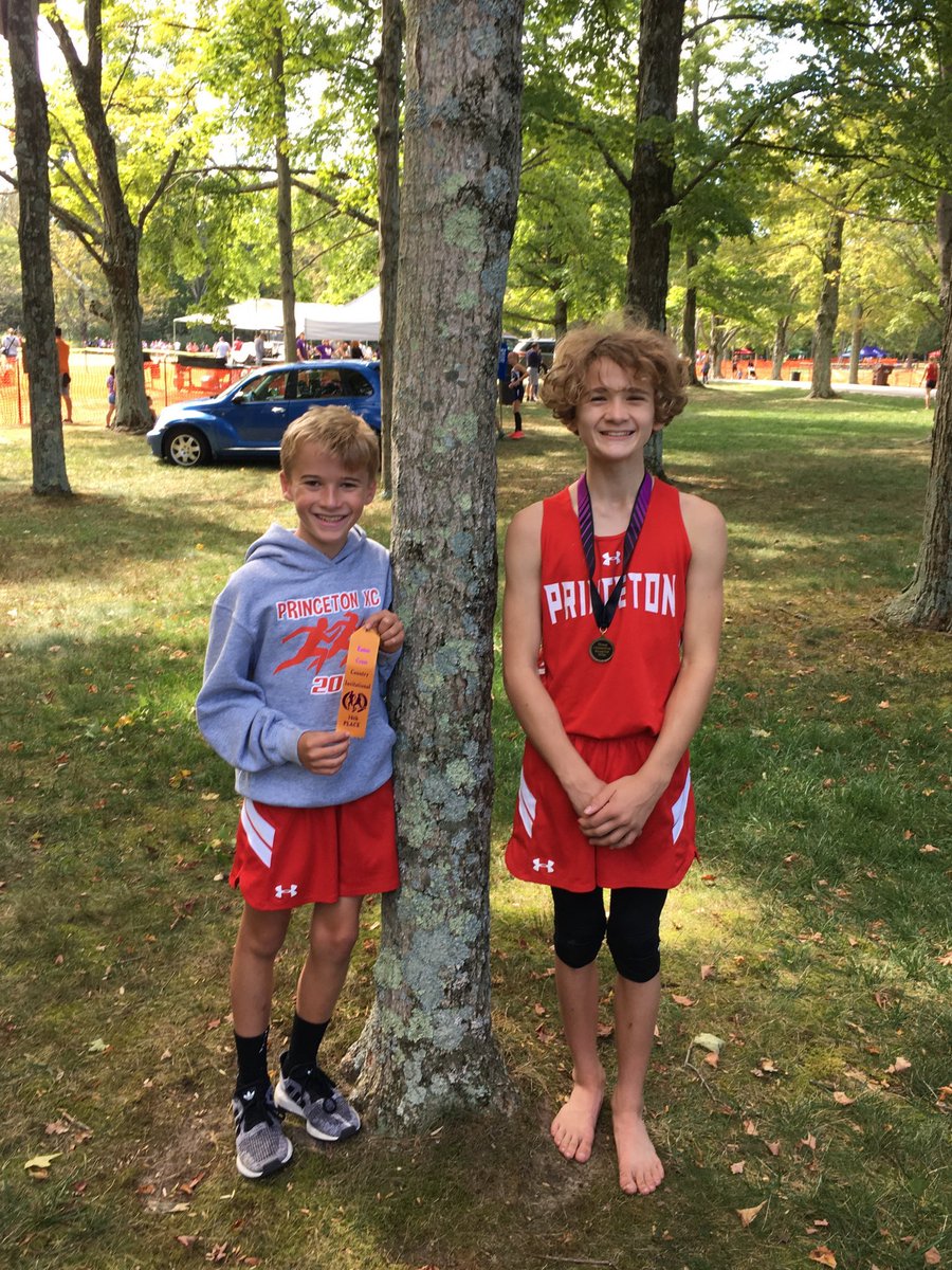 PCMSXC's tweet photo. Maddie Slagle (20th), Lauren Burns (19th), Declan McGrath (16th) Colin Farwell (15th) place at Eaton Invite!! Vikings had a terrific race by whole team!! So proud! https://t.co/cqzm2iK8nP