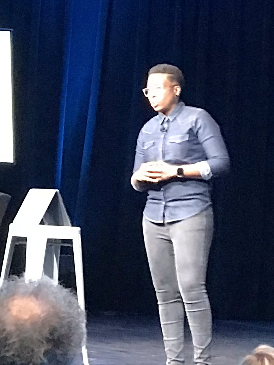 AlisonRapping's tweet photo. “As soon as your assumption makes your decision ~ that’s bias.” #Branice you are a simply powerful person. #Fetcher @Responsive_Con @zappos I ❤️🎤this “Lightning Talk”! #Fetcher https://t.co/e6lbQyCaSR