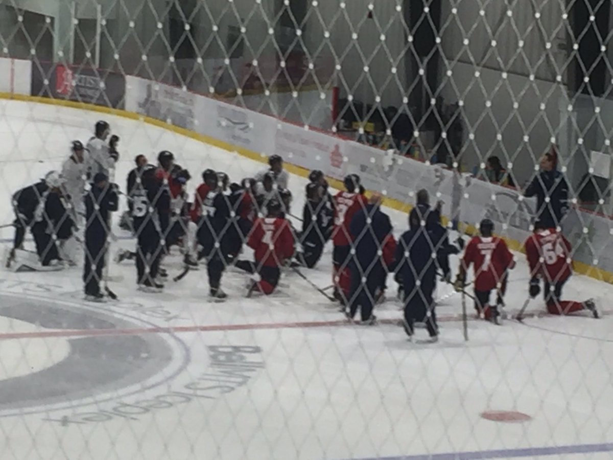 Bobthemediaguy's tweet photo. Spirited practice this morning at #JetsFanFest in front of thousands of adoring fans at #BellMTSIceplex. Great event and a promising start to the 2019/2020 #NHL season. #BellLovesJets https://t.co/0tDmr14oHN
