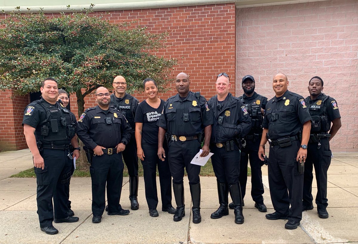 RenayCJohnson's tweet photo. THANK YOU Blair Staff, Montgomery County Police, Montgomery County Fire & Rescue and Volunteers for making our Inaugural 5K Race a HUGE SUCCESS! π― #MBHSRedBlue5K https://t.co/5QNCRLUNIu