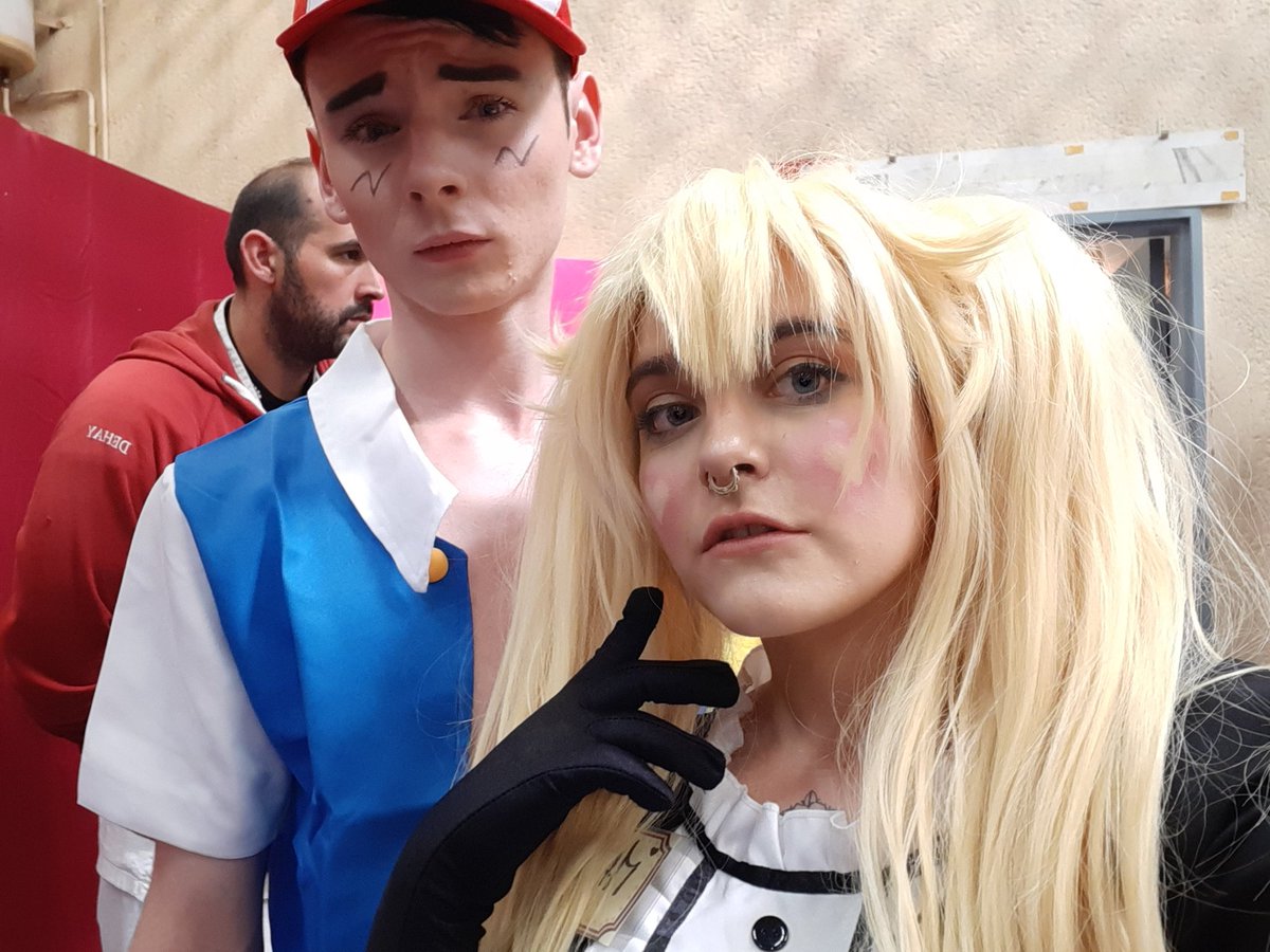 sonnenstralh's tweet photo. Instant weab. #weaboo #weab #makeup #wig #cosplay #cosplayer #cosplaygirl #cosplayphotography #mangalaxy https://t.co/6rXO9AwfFj