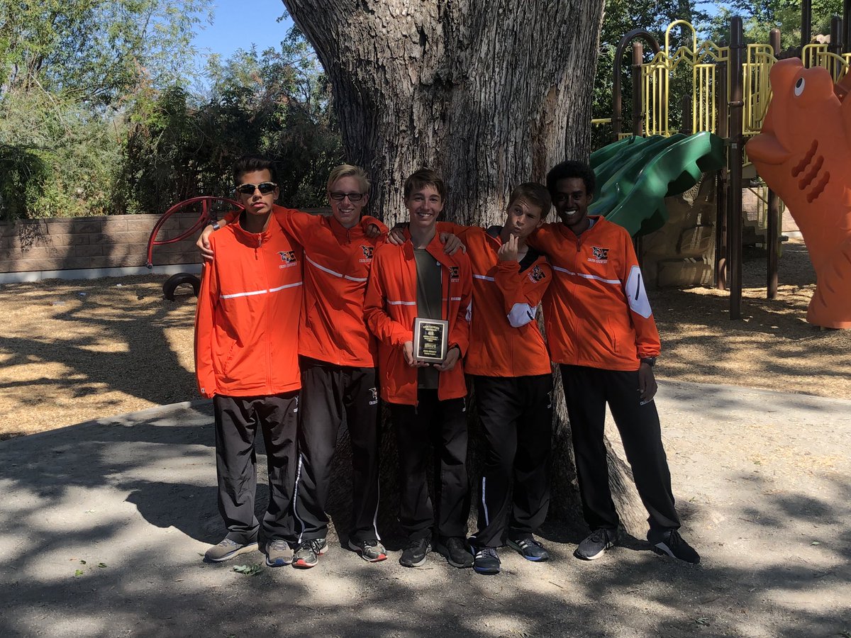 ErieTigersTandF's tweet photo. Erie Varsity Boys XC brought the #StVrainStorm to the Centaurus XC invitational with a top 10 finish for Alex Walker and a 3rd place team finish!!!! Amazing job boys way to #PushTheBar @ErieHSAthletics @ErieHighSchool https://t.co/Bd4hax62oT