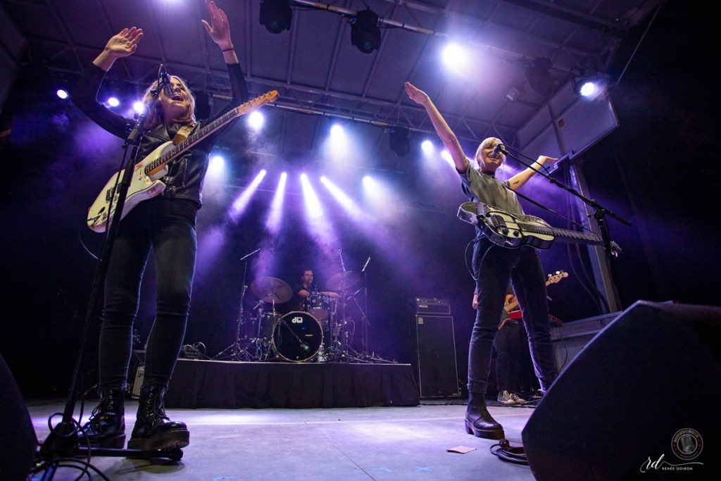 . <a href="/LarkinPoe/">Larkin Poe</a>, <a href="/orvillepeck/">Orville Peck</a>, <a href="/thestrumbellas/">The Strumbellas</a>, <a href="/theonceband/">•the once•</a> fire up #ottawa <a href="/CityFolkFest/">CityFolk</a>  check out our 📸 thanks to <a href="/reneedoiron/">Renee Doiron</a> and 🖋 thanks to <a href="/brianvince2/">brian vince</a> #welovelive.  soundcheckentertainment.ca/city-folk-fest…