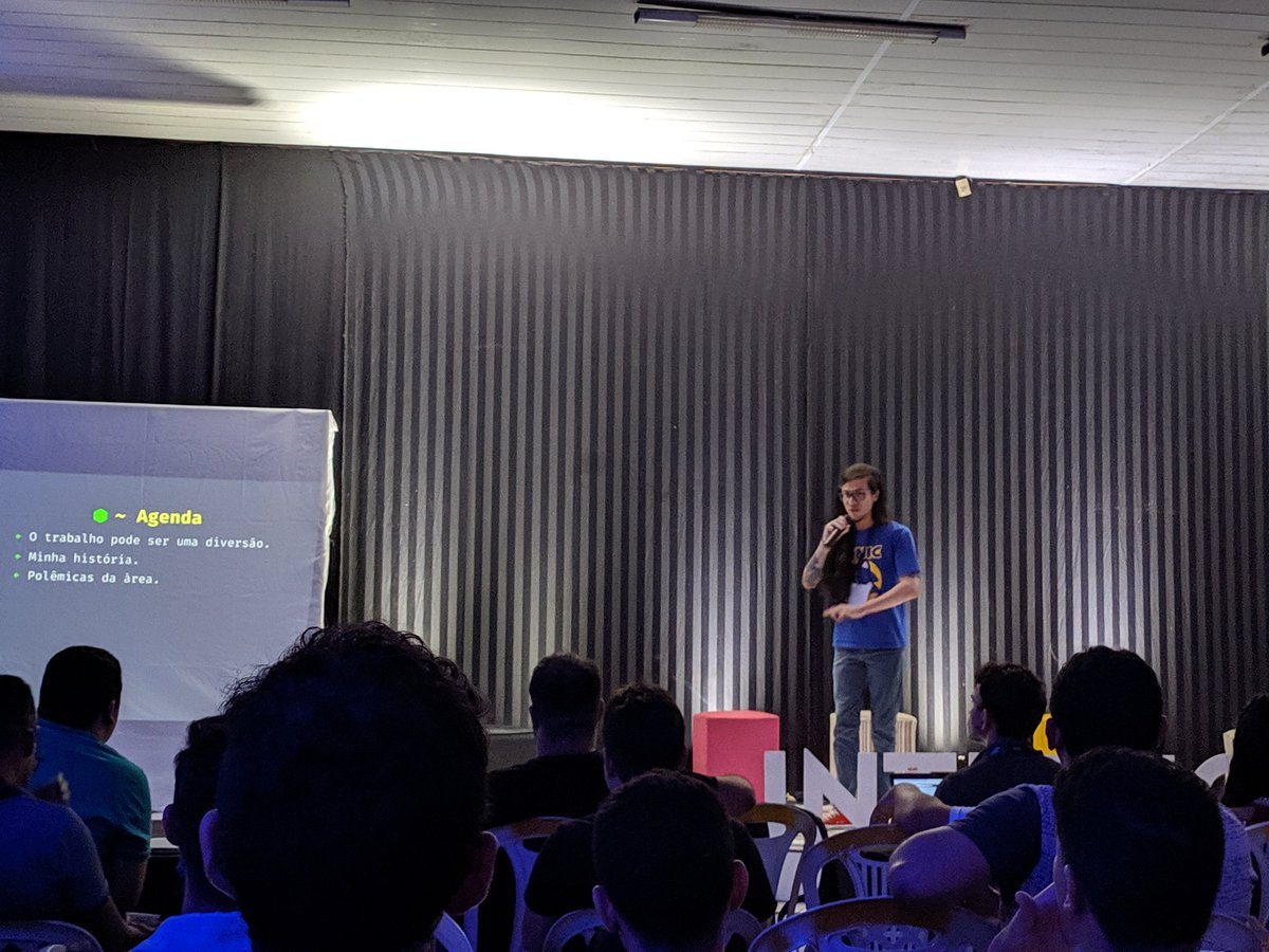 jallespassos's tweet photo. @erickwendel_ palestrando no #internorte
Tema: A vida e as aventuras de um desenvolvedor de software https://t.co/Pa8JisxjgJ