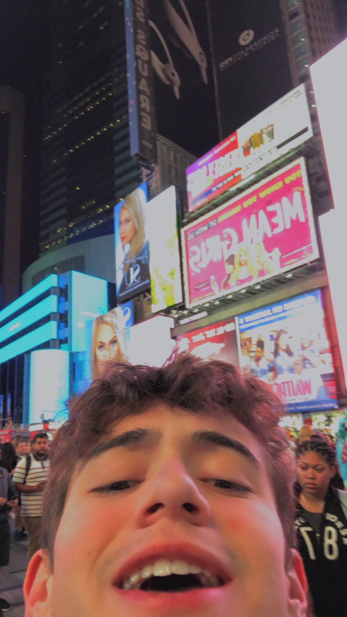 putonate's tweet photo. in a city full of lights you were always my brightest 💫 https://t.co/Th7aTDZ4cD