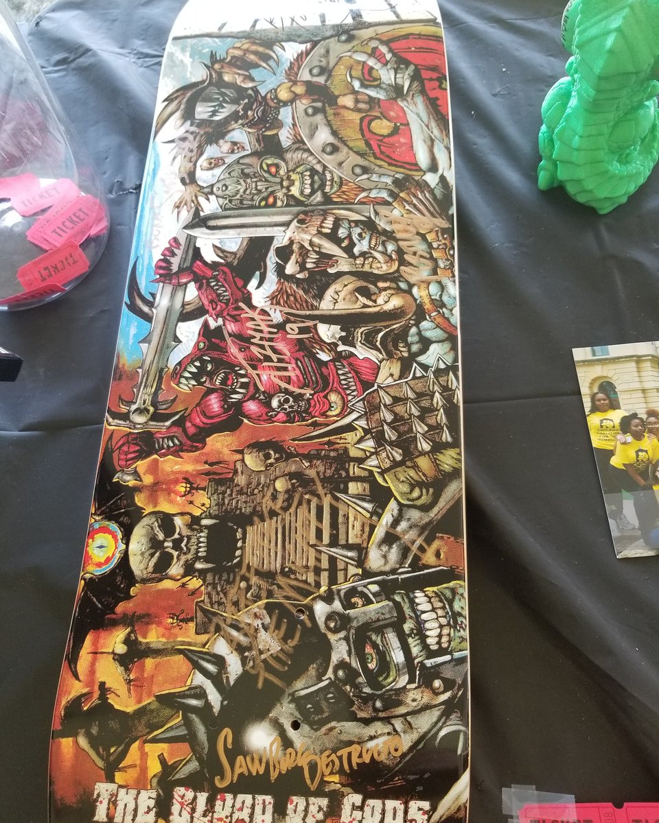 CCH_RiotFest's tweet photo. @gwar just dropped off two prizes at @ChiHomeless tent at @RiotFest https://t.co/V2zILcYkmP