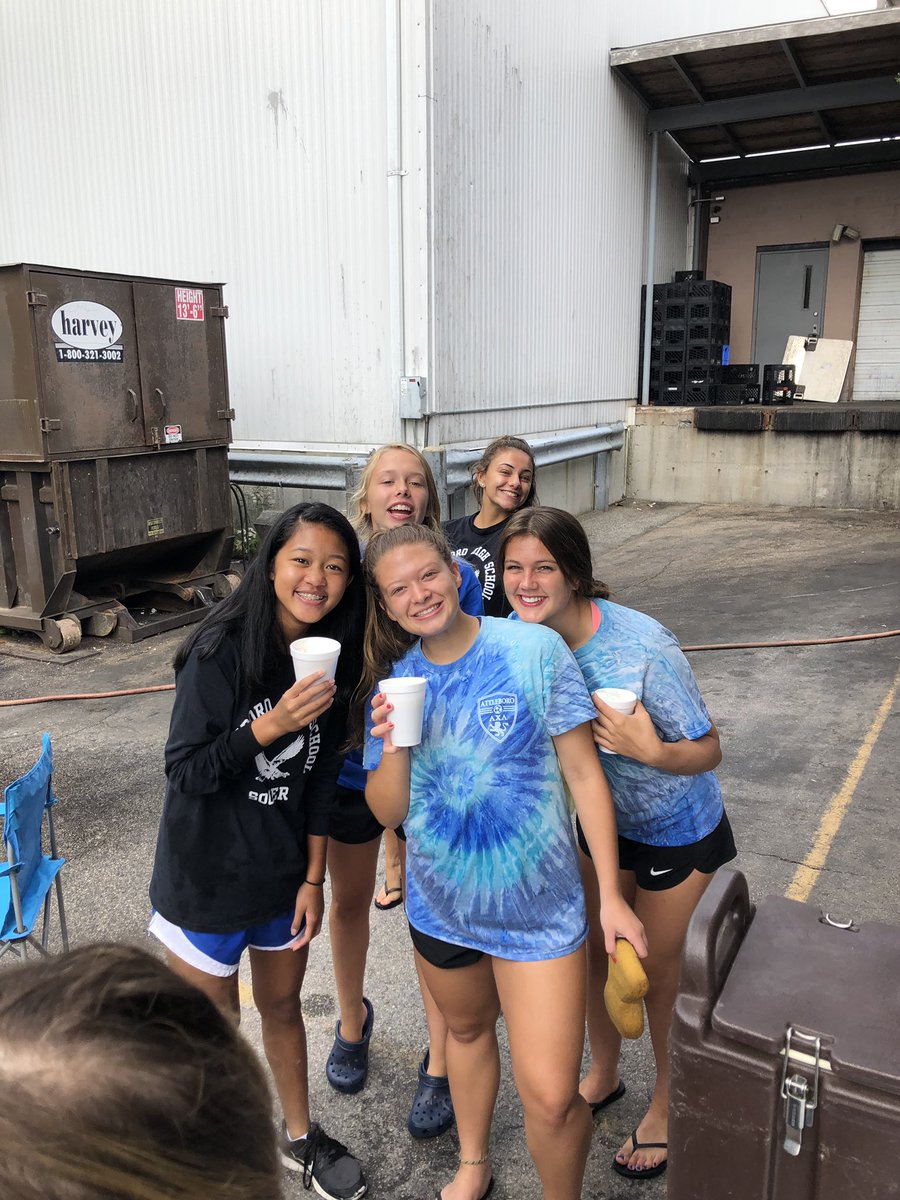 Great job today girls at the Car wash!!!!!!!! Thank you for everyone who came!! ⚽️❤️