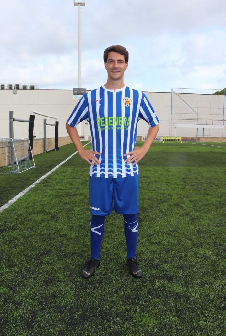 ⏰ 83' | ¡GOOOOOOOL GOOOOOOOOL GOOOOOOOL GOOOOOOL MIKEEEEL MIKEEEEL MIKEEEEL YOLDI! Falta que saca <a href="/alex_maestro1/">alex maestresalas</a>, prolonga en el segundo palo <a href="/J_Cabrera89/">Juan Antonio Cabrera</a> y Mikel Yoldi remata para poner las tablas.

<a href="/CD_Izarra/">CD Izarra</a> 1-1 <a href="/RealSociedad/">Real Sociedad Fútbol</a> B
#IzarraSanse
#AupaIzarra 🔵⚪⚽