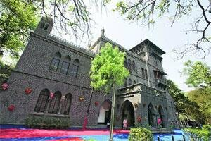 aparanjape's tweet photo. M. Visvesvaraya was an alumnus of the College of Engineering, #Pune (CoEP).
He studied there in the 1880s. https://t.co/sDW7n8zqry
