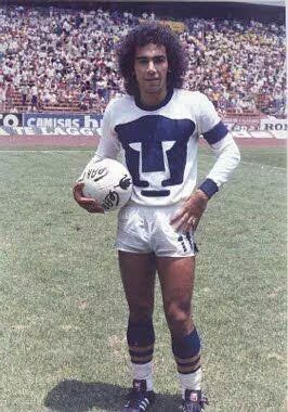 hugosanchez_9's tweet photo. Felicidades a mis Pumas, son 65 años en donde los valores de honestidad,respeto,gratitud,igualdad, responsabilidad social,mentalidad ganadora y mucha garra tienen eminente valor en el ámbito Universitario. Por mi Raza hablará el espíritu. Goya, Goya, Cachun, Cachun, Ra, Ra, Ra. https://t.co/5m4i3AmeDK